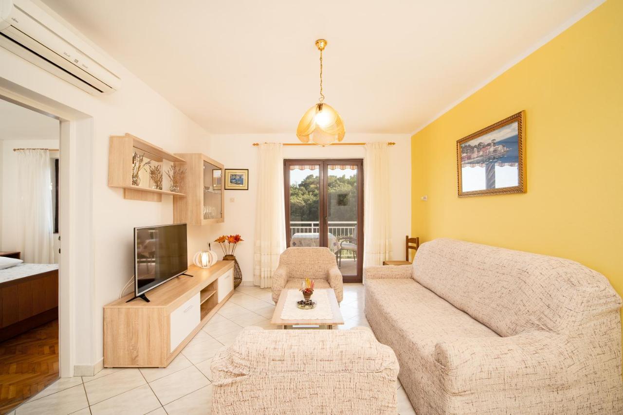 Apartmani Zlata Rabac Bagian luar foto